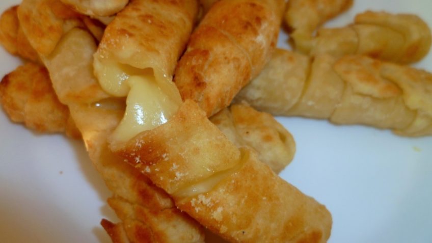 Ricetta Stuzzichini Al Formaggio Ricette Antipasti E Snack Cucina