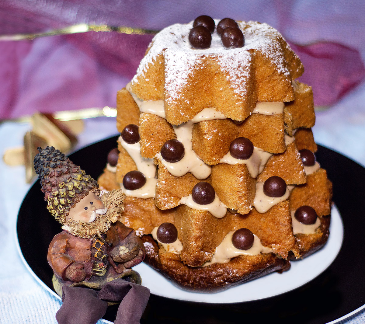 Pandoro con crema di mascarpone al gianduia ricetta pandoro Natale