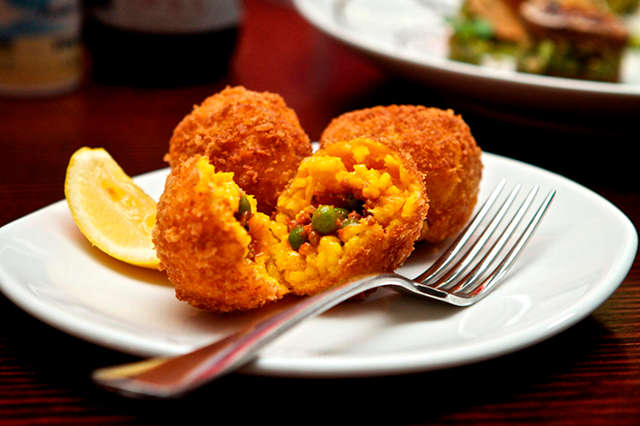 Ricetta arancini di riso. Cucina siciliana - Ricette cucina italiana con riso